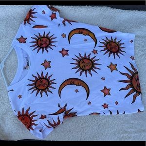 Open back sun and moon Tshirt